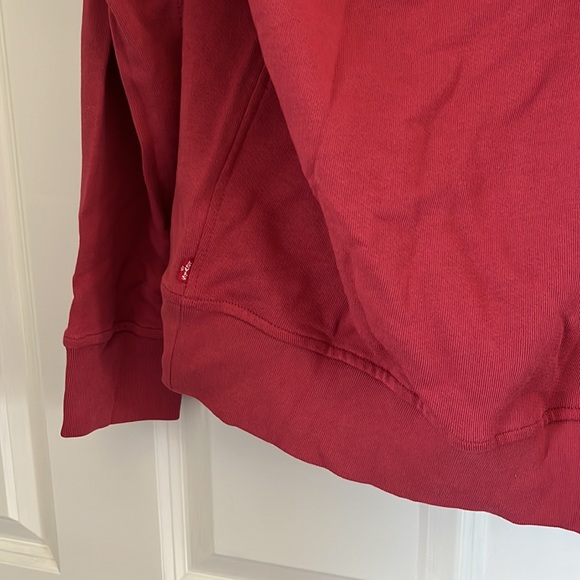 Levis Crewneck Sweatshirt - Picture 5 of 7